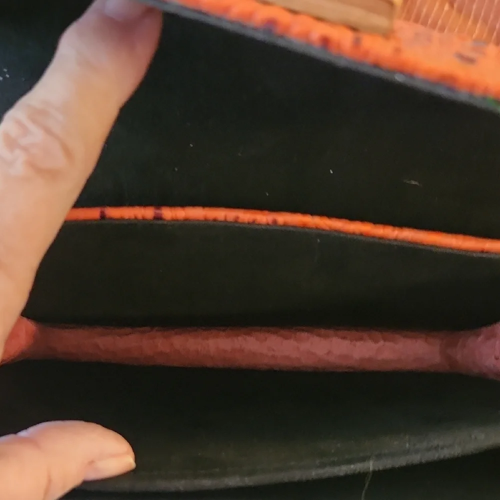 Cosmo Handmade Orange Croc-Embossed Crossbody Bag - Picture 5 of 6